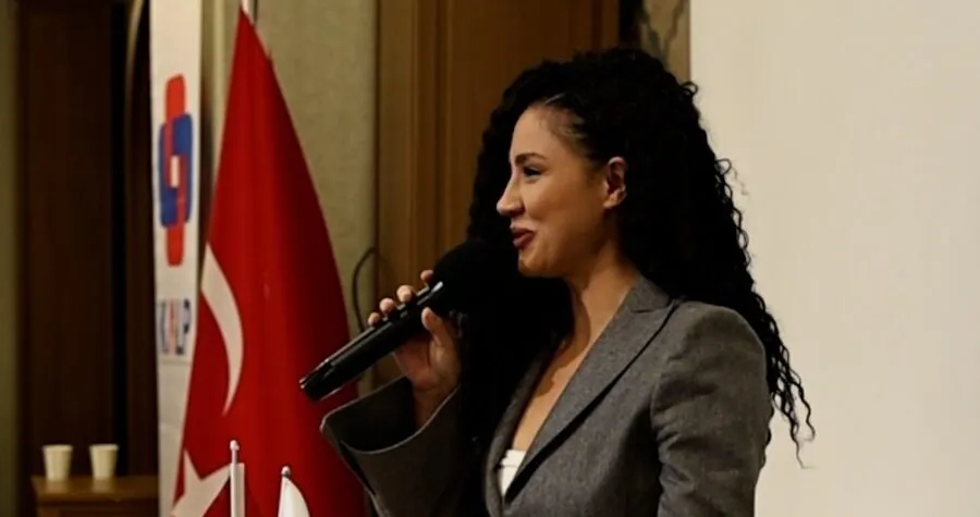 Sapanca’da düzenlenen İl ve İlçe Teşkilatları toplantısına ait görüntüler..