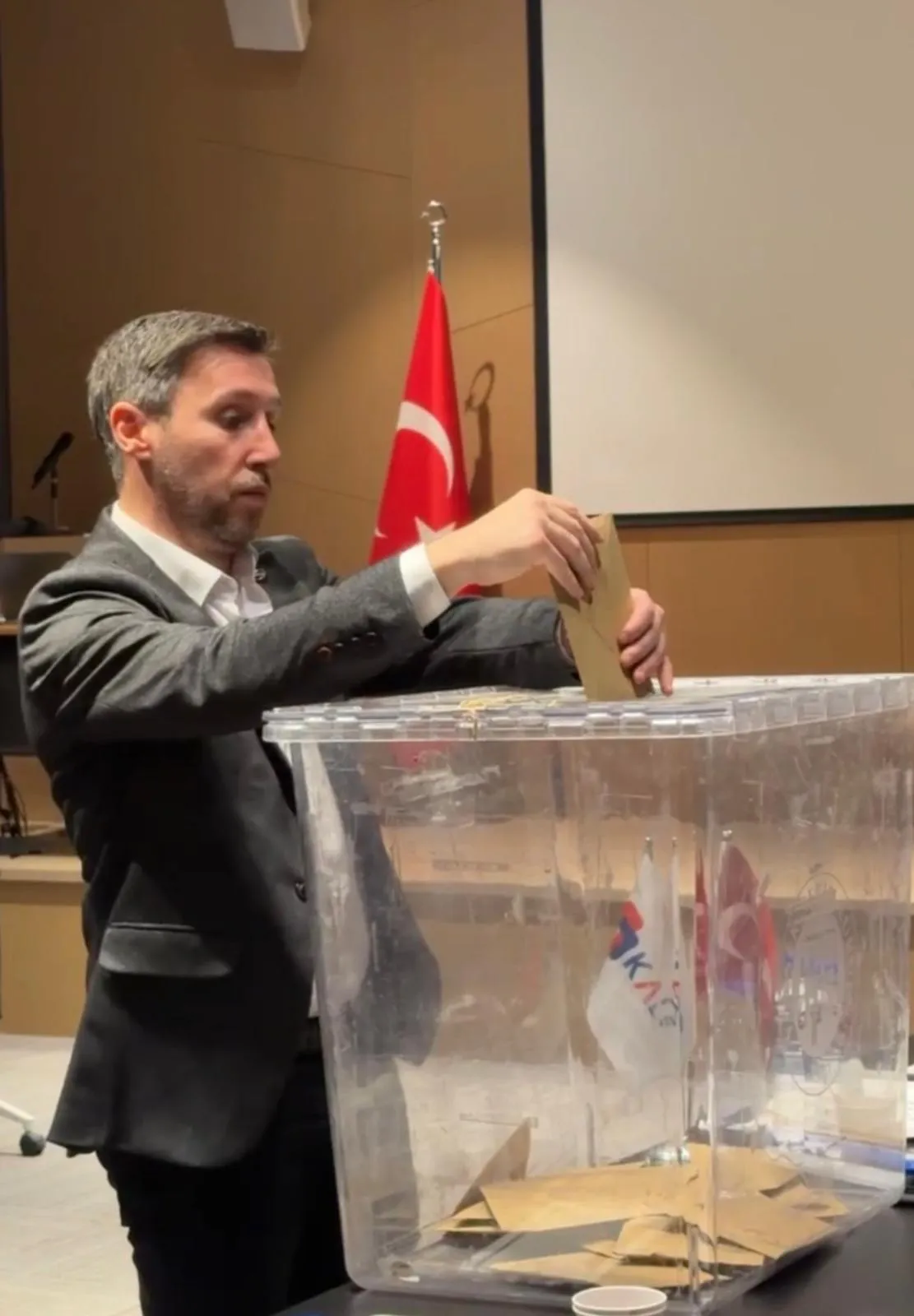 Genel Başkanımız Volkan Sırma, Olağan Kurultayımızda Oyunu Kullandı