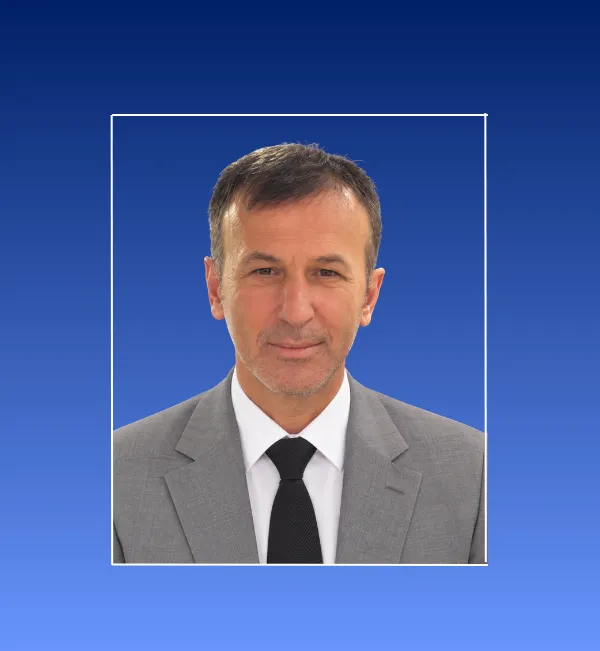 Kenan Efe